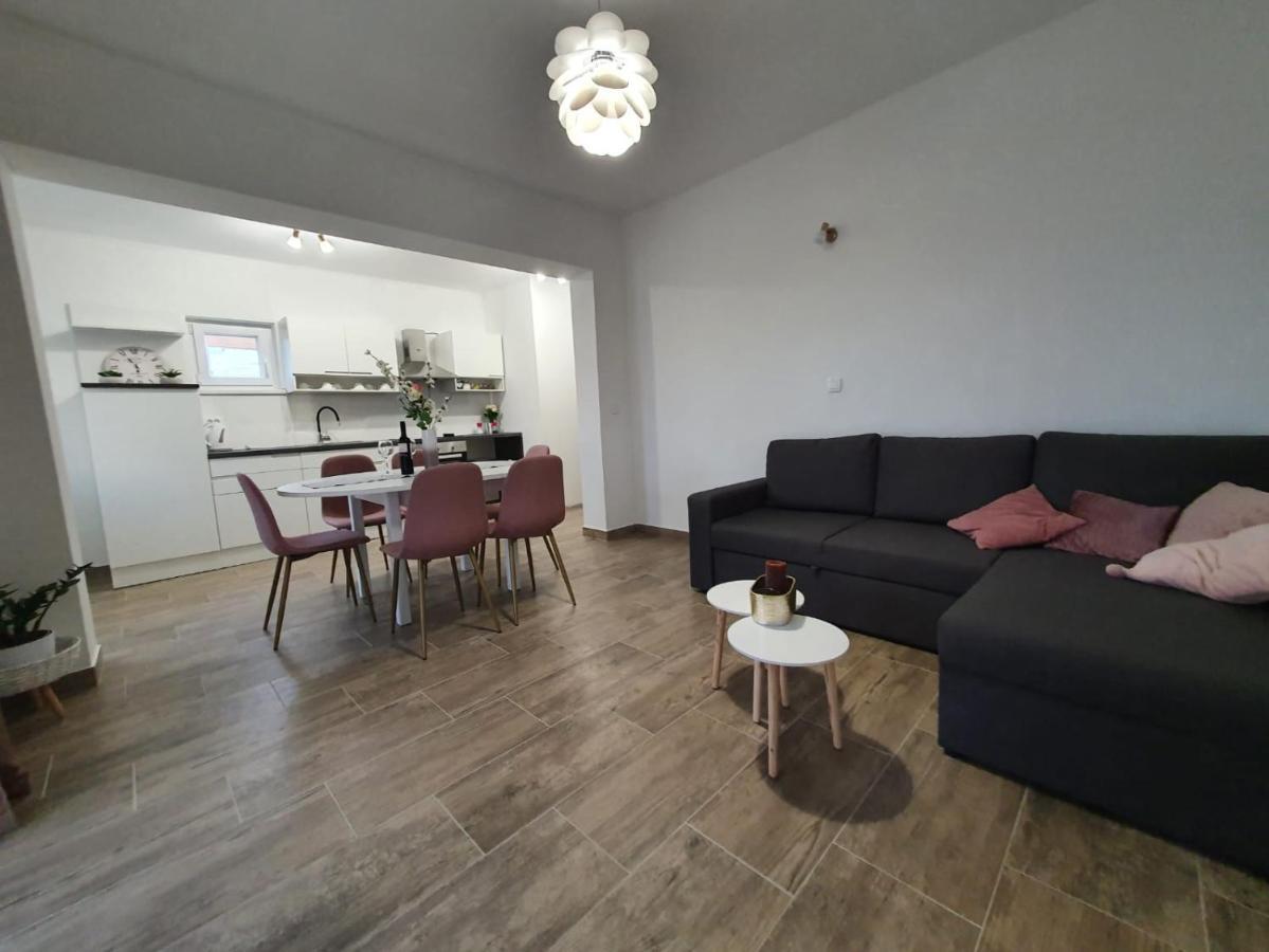 Apartman Skolj Jovici  Luaran gambar
